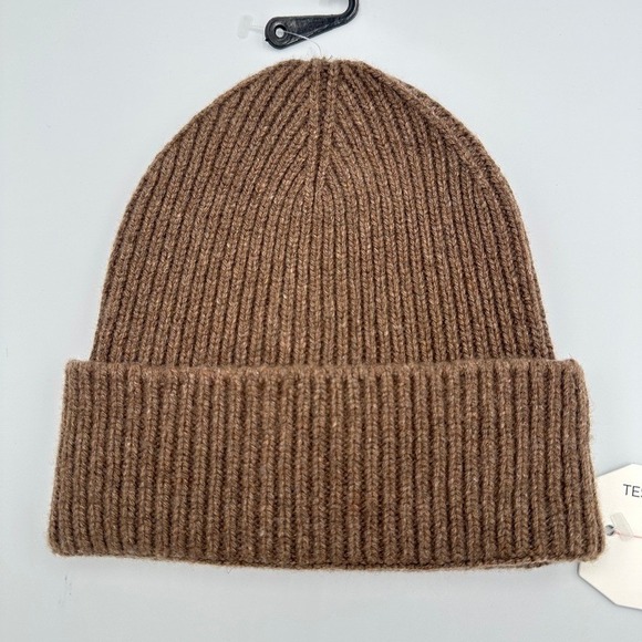 TESMA RECYCLED CASHMERE Beanie Hat Brown Ribbed Knit Sustainably Made in Italy - Picture 2 of 7